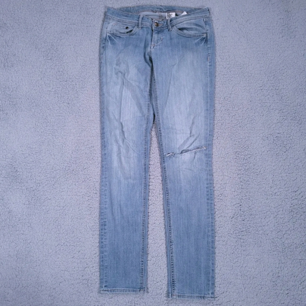 HM Jeans Womens Size 28 Super Skinny Distressed Low Waist Zip Closure Inseam 30